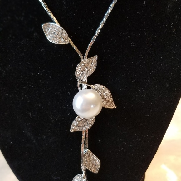 pearl long Necklace - Picture 3 of 4